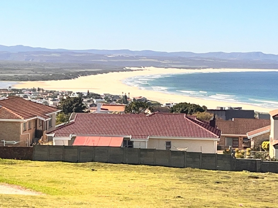 6 Bedroom Property for Sale in Wavecrest Eastern Cape